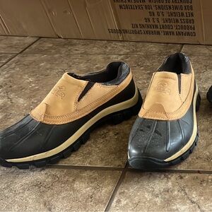 Red Head slip on shoes